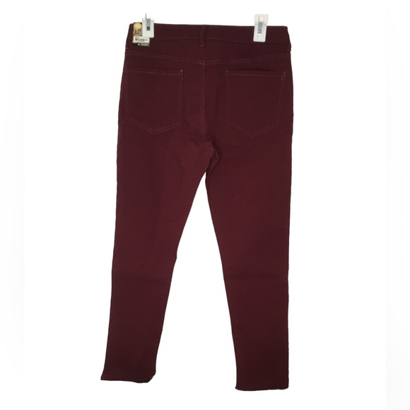 Hybrid and Company Women’s Hyper Stretch Jeans - Burgundy - Size XL short - NWT - Picture 2 of 5